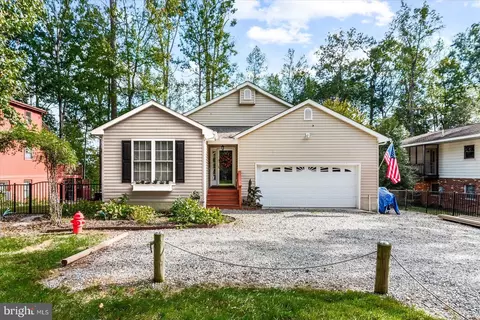 686 Lake Caroline Dr, Ruther Glen, VA 22546