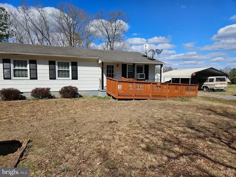 12393 Paige Rd, Woodford, VA 22580