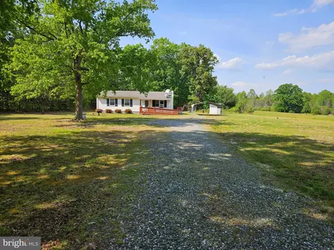 12393 Paige Rd, Woodford, VA 22580