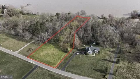 Portobago Trail, Port Royal, VA 22535