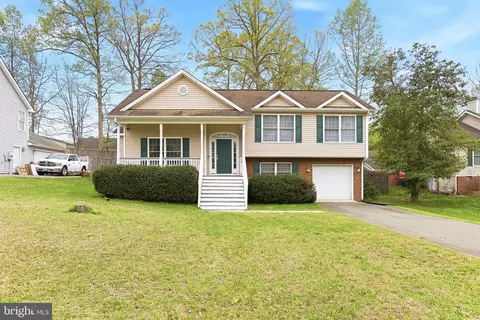 6162 Saddlehorn St, Ruther Glen, VA 22546