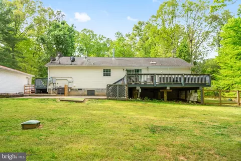 Exterior - 2319 Sizer Rd, Beaverdam, VA 23015 photo 16 of 23