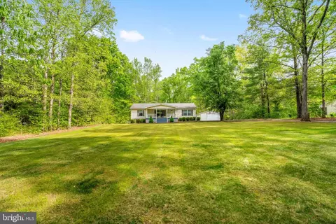 Exterior - 2319 Sizer Rd, Beaverdam, VA 23015 photo 7 of 23
