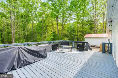 Exterior - 2319 Sizer Rd, Beaverdam, VA 23015 photo 19 of 23