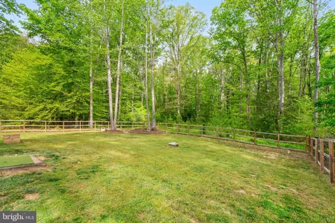 Exterior - 2319 Sizer Rd, Beaverdam, VA 23015 photo 9 of 23
