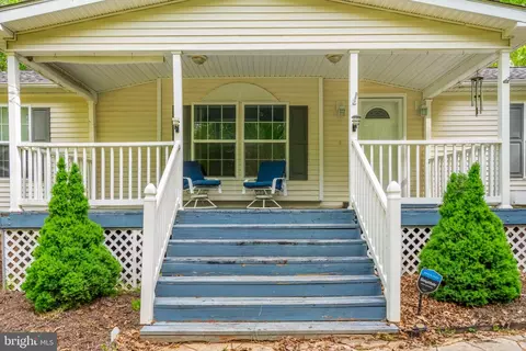 Exterior - 2319 Sizer Rd, Beaverdam, VA 23015 photo 12 of 23