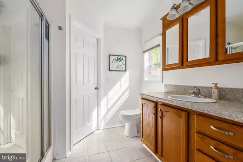Bath - 2319 Sizer Rd, Beaverdam, VA 23015 photo 2 of 2