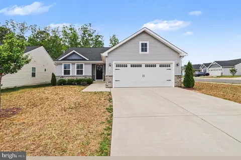 7202 Parchment Cir, Ruther Glen, VA 22546