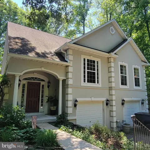 584 Lake Caroline Dr, Ruther Glen, VA 22546