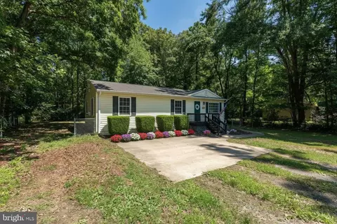 13340 Countyline Church Rd, Woodford, VA 22580