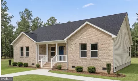 27185 Oaklawn Cir, Ruther Glen, VA 22546
