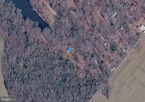 111 Skinkers Neck Rd, Rappahannock Academy, VA 22538