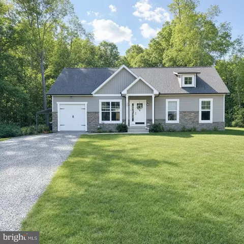 7264 Macedonia Rd, Woodford, VA 22580