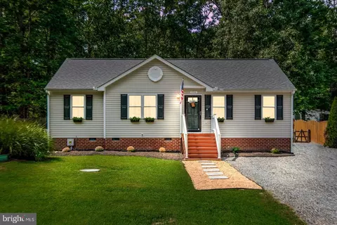 111 Patrick Henry Dr, Ruther Glen, VA 22546