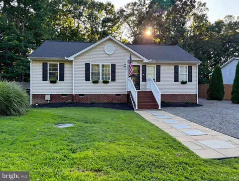 111 Patrick Henry Dr, Ruther Glen, VA 22546