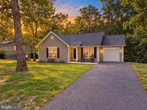 205 Land Or Dr, Ruther Glen, VA 22546