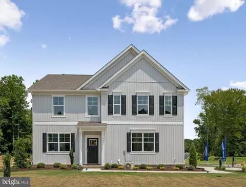 17370 Pirogue Ln, Ruther Glen, VA 22546