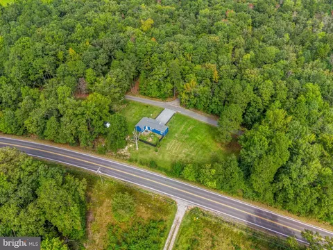 View/Area - 18290 Winston Loop, Hanover, VA 23069 photo 3 of 5