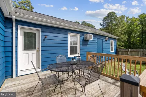 Exterior - 18290 Winston Loop, Hanover, VA 23069 photo 4 of 6