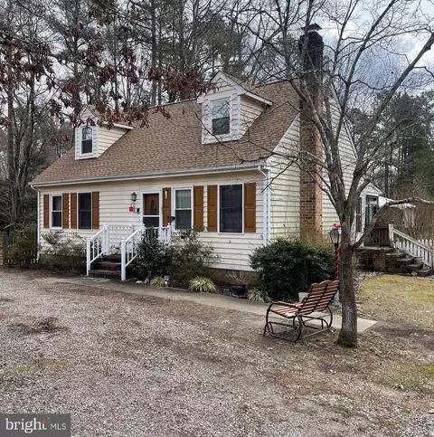 20205 White Oak Rd, Sutherland, VA 23885