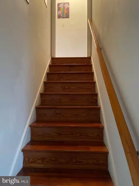 Entry Way - 20205 White Oak Rd, Sutherland, VA 23885 photo 1 of 2