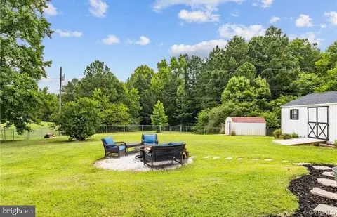 Exterior - 21116 Leonard Dr, Sutherland, VA 23885 photo 8 of 12