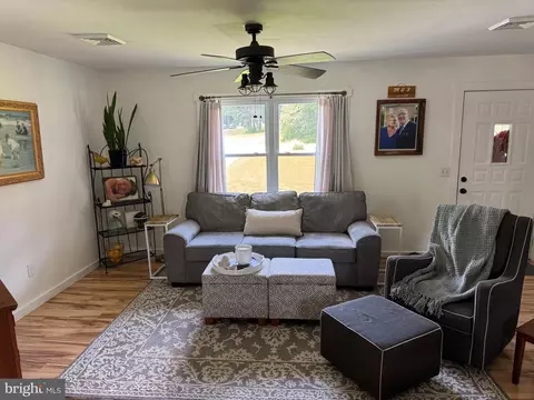 Living - 21116 Leonard Dr, Sutherland, VA 23885 photo 1 of 1