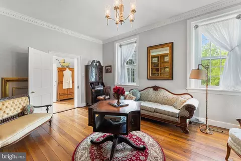 Living - 11770 Tidewater Trl, Champlain, VA 22438 photo 4 of 9