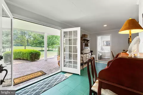 Dining - 11770 Tidewater Trl, Champlain, VA 22438 photo 10 of 12