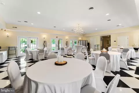 Dining - 11770 Tidewater Trl, Champlain, VA 22438 photo 11 of 12