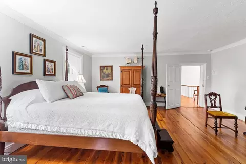Bedroom - 11770 Tidewater Trl, Champlain, VA 22438 photo 11 of 20