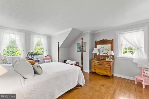Bedroom - 11770 Tidewater Trl, Champlain, VA 22438 photo 13 of 20