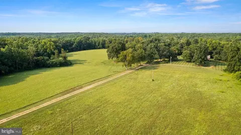 View/Area - 11770 Tidewater Trl, Champlain, VA 22438 photo 6 of 8