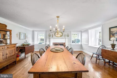 Dining - 11770 Tidewater Trl, Champlain, VA 22438 photo 5 of 12