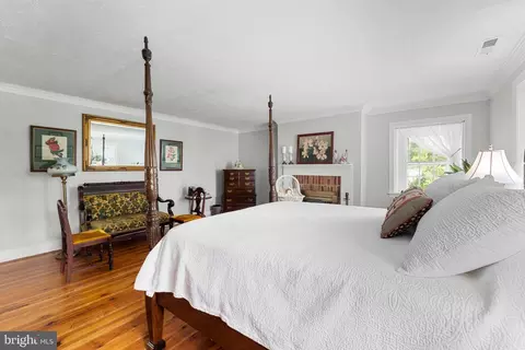 Bedroom - 11770 Tidewater Trl, Champlain, VA 22438 photo 6 of 20