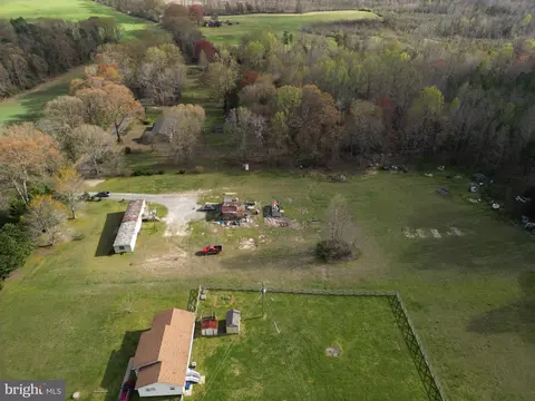 1509 Hustle Rd, Hustle, VA 22476 photo 3