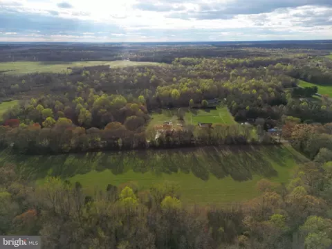 1509 Hustle Rd, Hustle, VA 22476