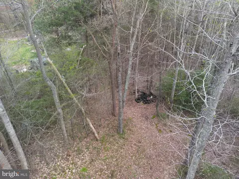 1509 Hustle Rd, Hustle, VA 22476 photo 5