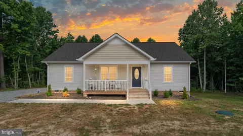 436 Church Hill Rd, Tappahannock, VA 22560