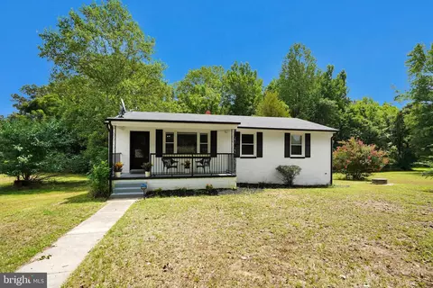 2555 Supply Rd, Caret, VA 22436