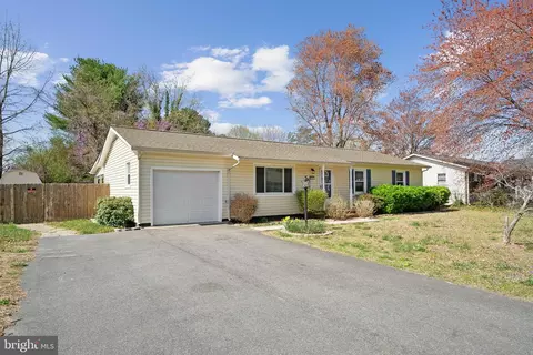 411 Derby Ln, Tappahannock, VA 22560