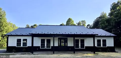 2119 Desha Rd, Tappahannock, VA 22560