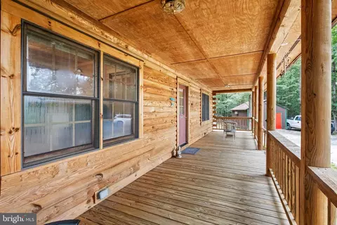 Exterior - 466 Laurel Springs Rd, Hustle, VA 22476 photo 3 of 17