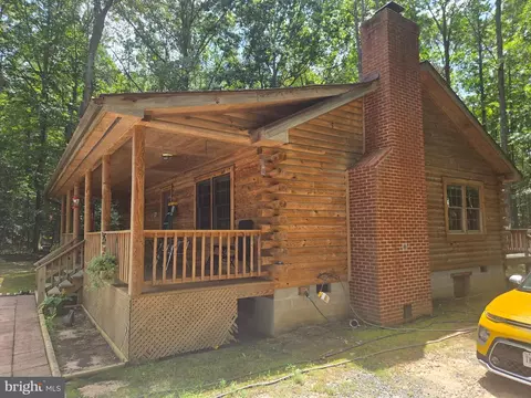 Exterior - 466 Laurel Springs Rd, Hustle, VA 22476 photo 6 of 17