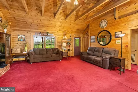 Living - 466 Laurel Springs Rd, Hustle, VA 22476 photo 1 of 1