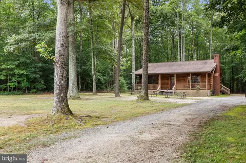 Exterior - 466 Laurel Springs Rd, Hustle, VA 22476 photo 4 of 17