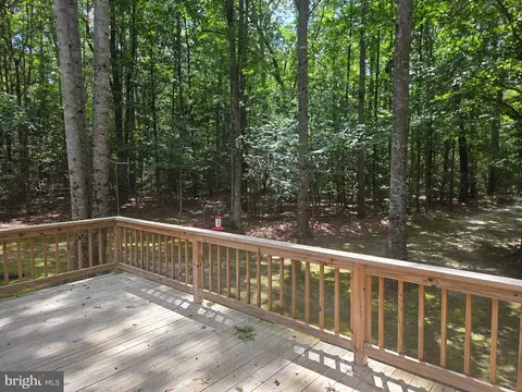 Exterior - 466 Laurel Springs Rd, Hustle, VA 22476 photo 9 of 17