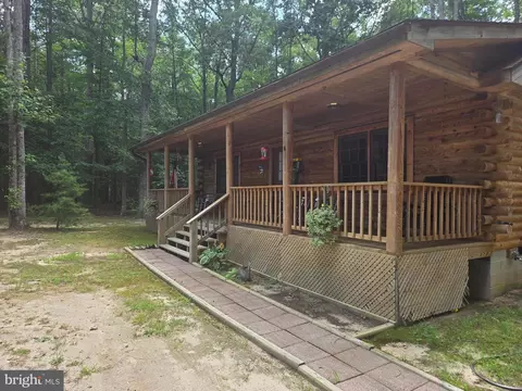 Exterior - 466 Laurel Springs Rd, Hustle, VA 22476 photo 2 of 17