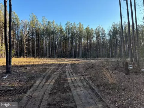 Clarkes Store Road, Caret, VA 22436