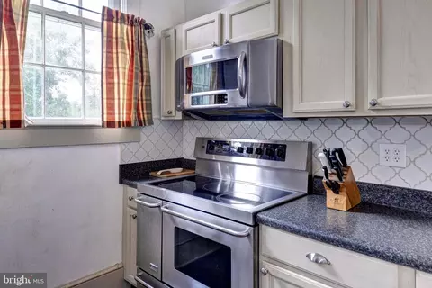 6049 Tidewater Trl, Champlain, VA 22438 photo 16